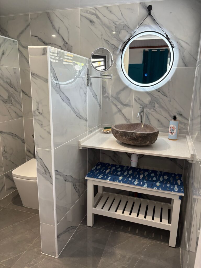 chambre avec salle d'eau