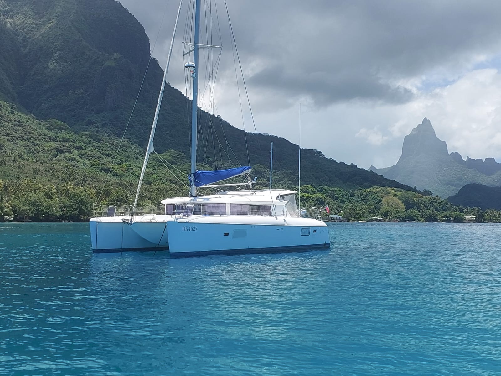 catamaran moorea